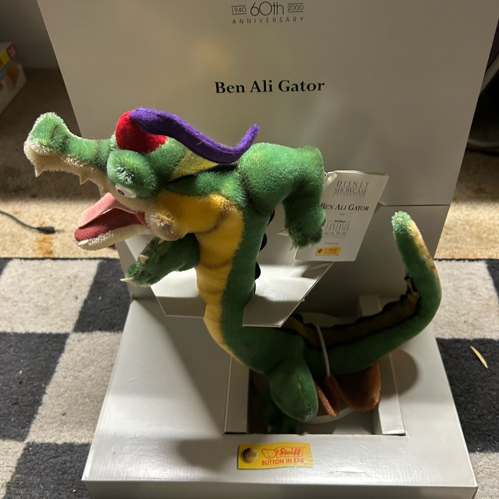 Disney Ben Ali Gator Plush LE 1 of 2000 made. 60th Anniversary of Fantasia